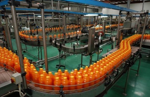 鏈板輸送機被普遍的采用于飲品領(lǐng)域的緣故